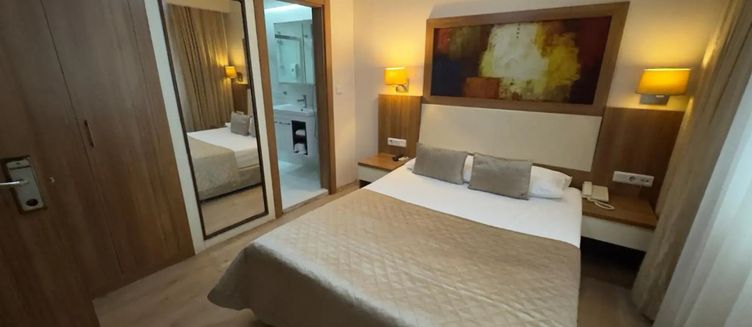 Фото отеля Hotel Baylan Izmir