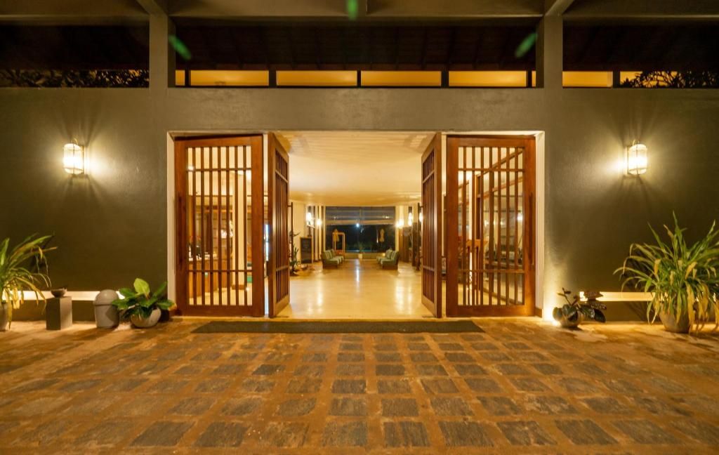 Grand Beach Wadduwa By Wijaya Leisure фото 101