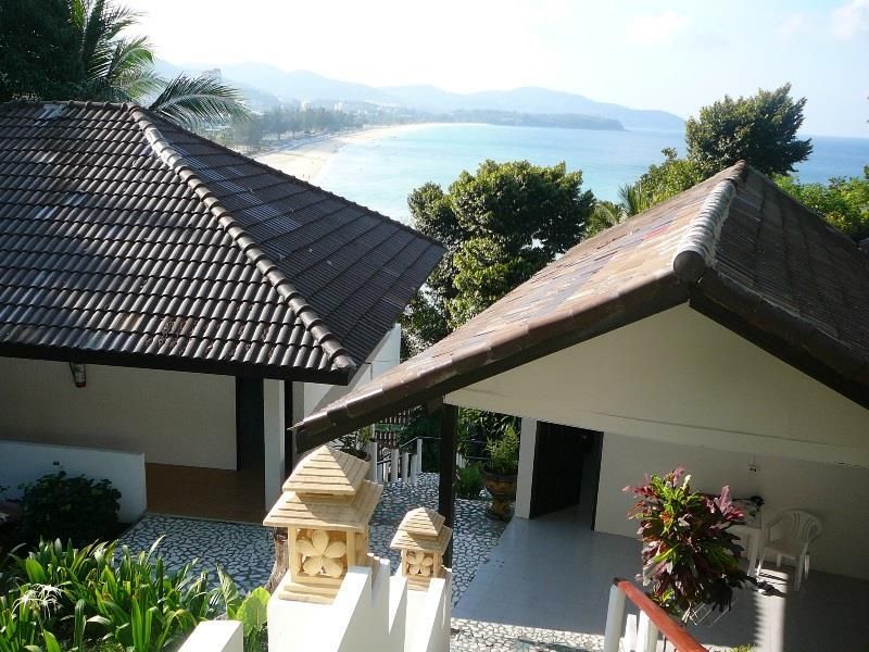 Karon Cliff Bungalows фото 7