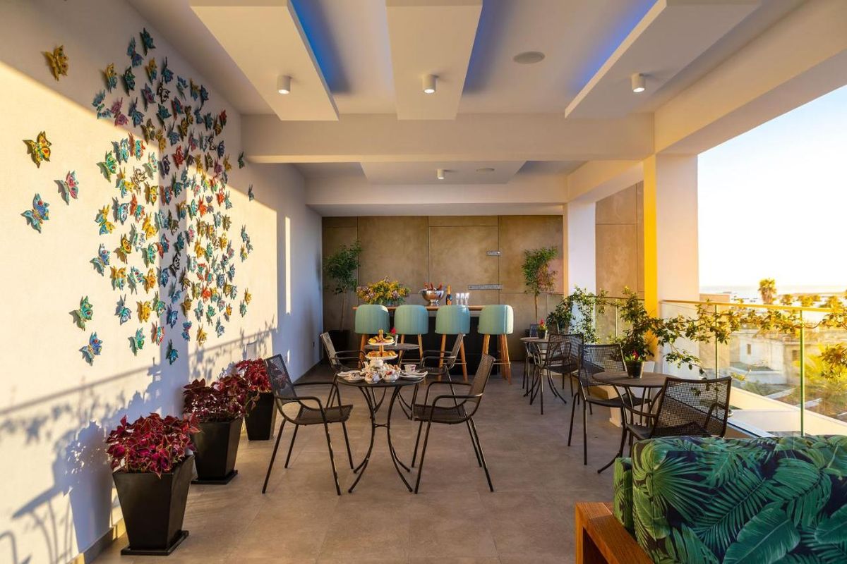 Anemi Hotel and Suites фото 10
