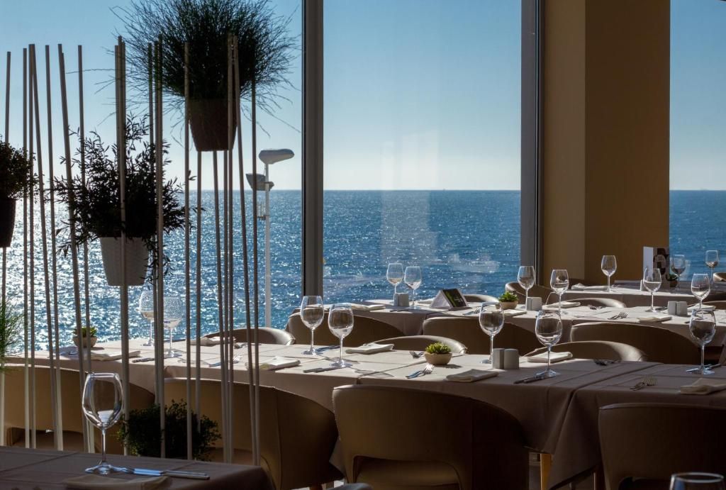 Gran Hotel Sol y Mar - Adults Only фото 11