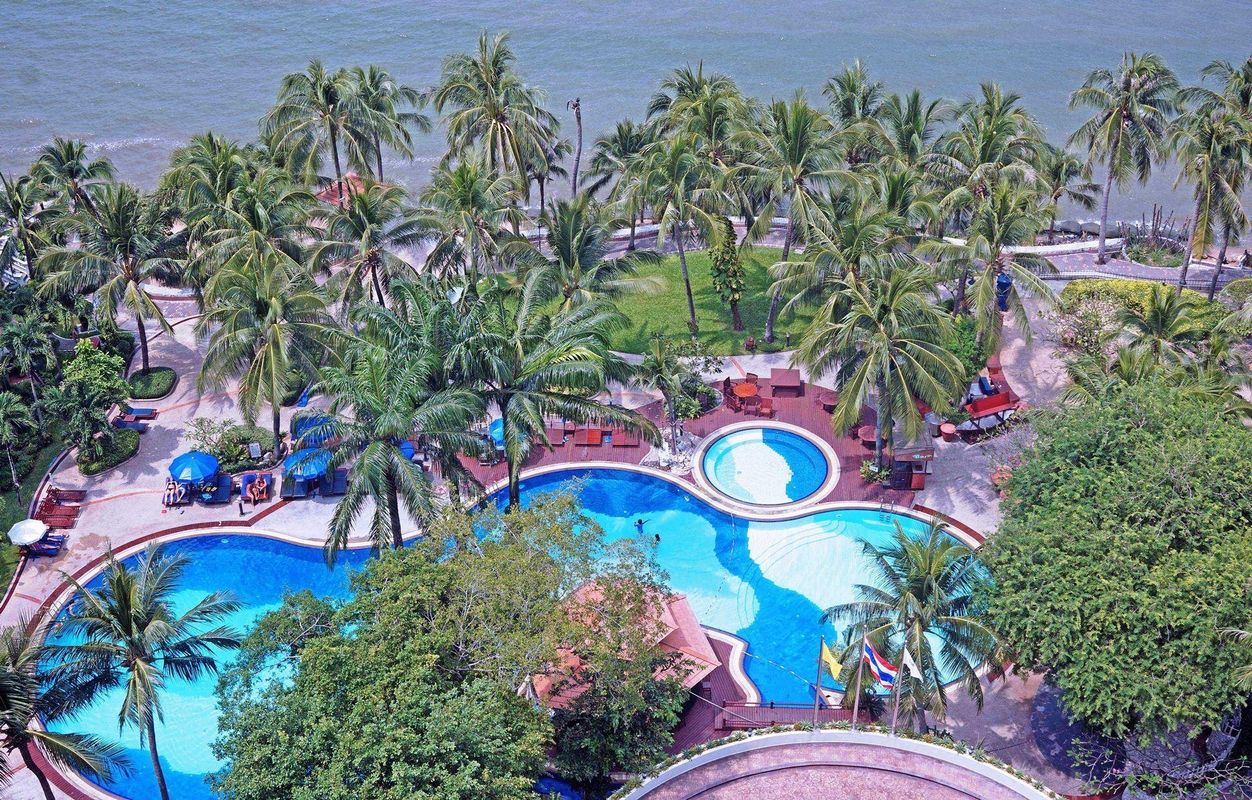 Cholchan Pattaya Beach Resort фото 11