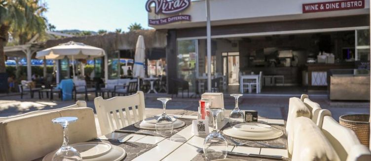 Фото отеля Viras Hotel