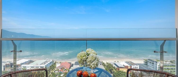 Фото отеля Canvas Danang Beach Hotel