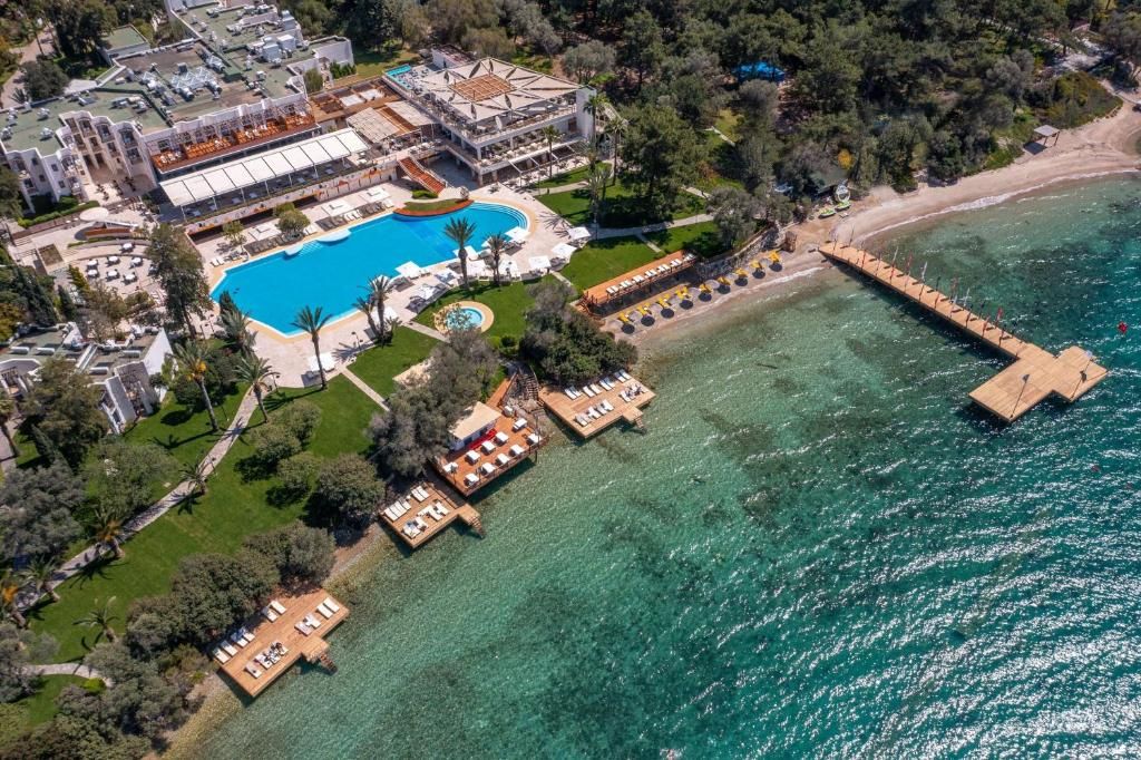 DoubleTree by Hilton Bodrum Isil Club Resort фото 88