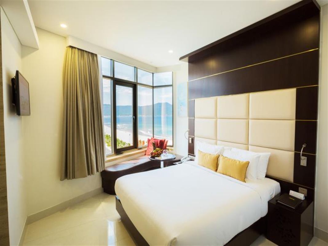 Holiday Beach Danang Hotel & Spa фото 33