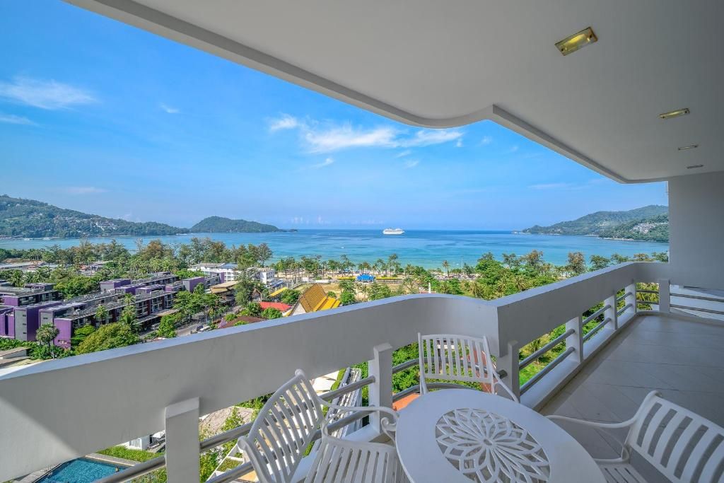 Andaman Beach Suites Hotel фото 31