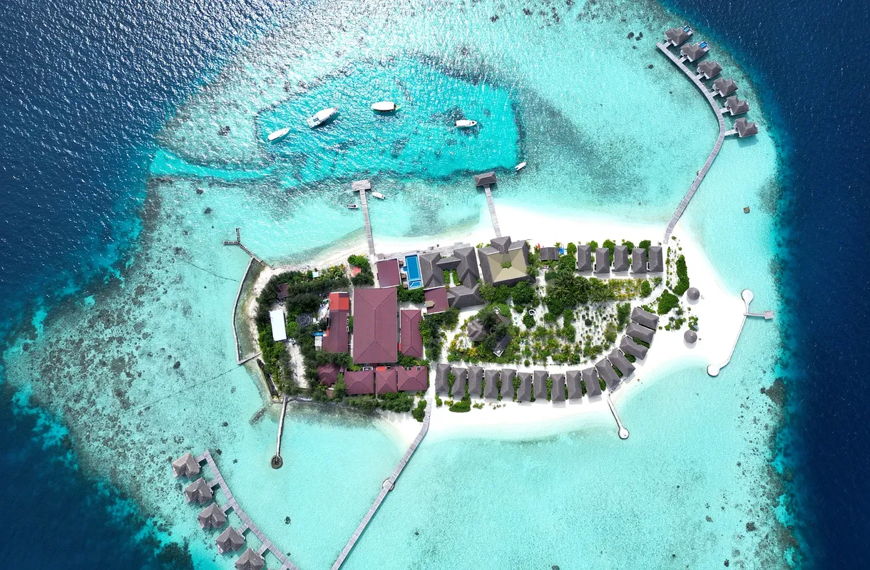 Cocogiri Island Resort фото 0