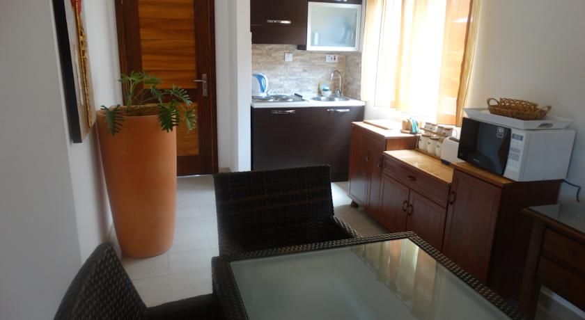 Cote d'Or Self Catering Apartments фото 18