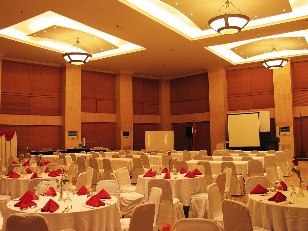 Crown Regency Suites Mactan фото 13