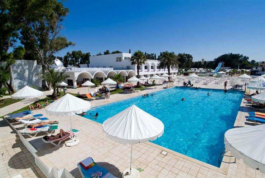 Bousten Long Beach Club фото 4