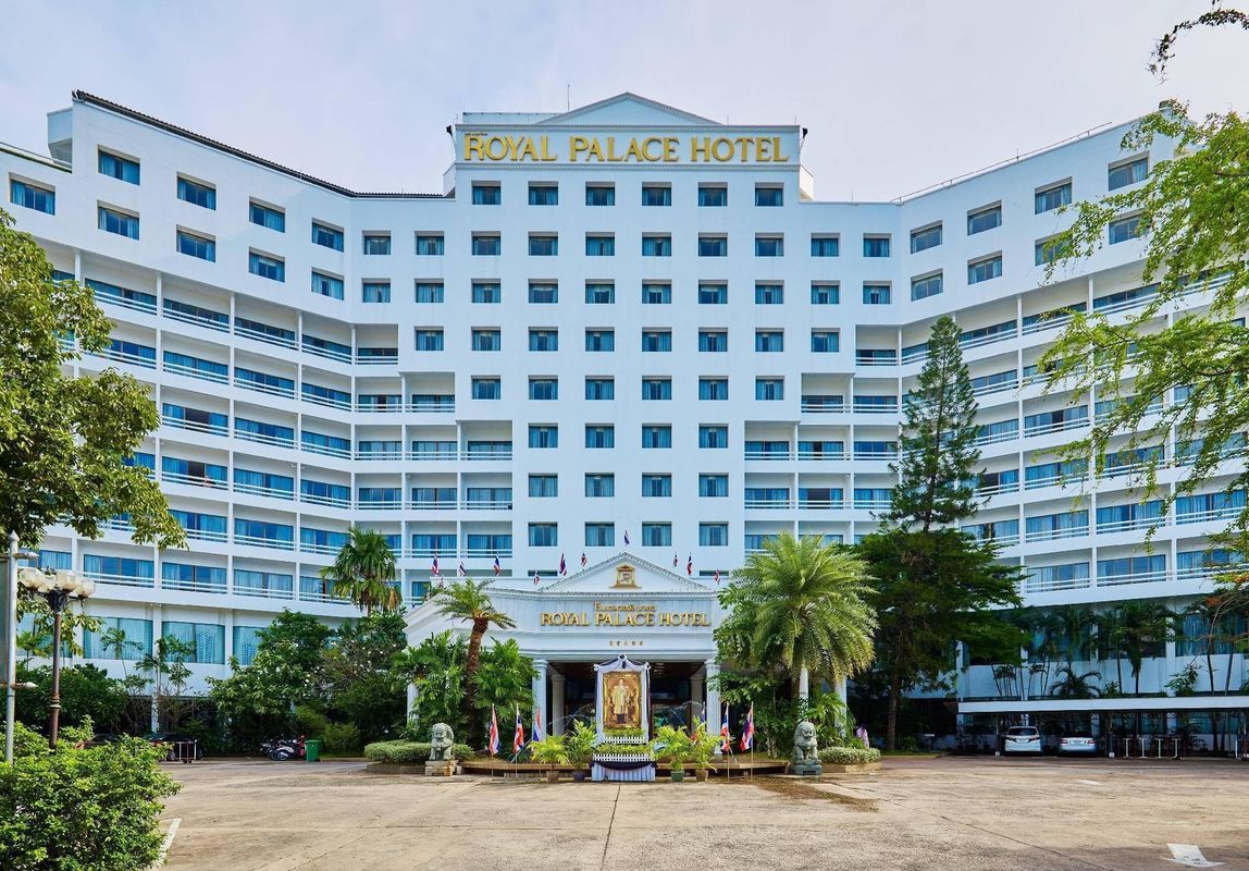 Royal Palace Hotel фото 1