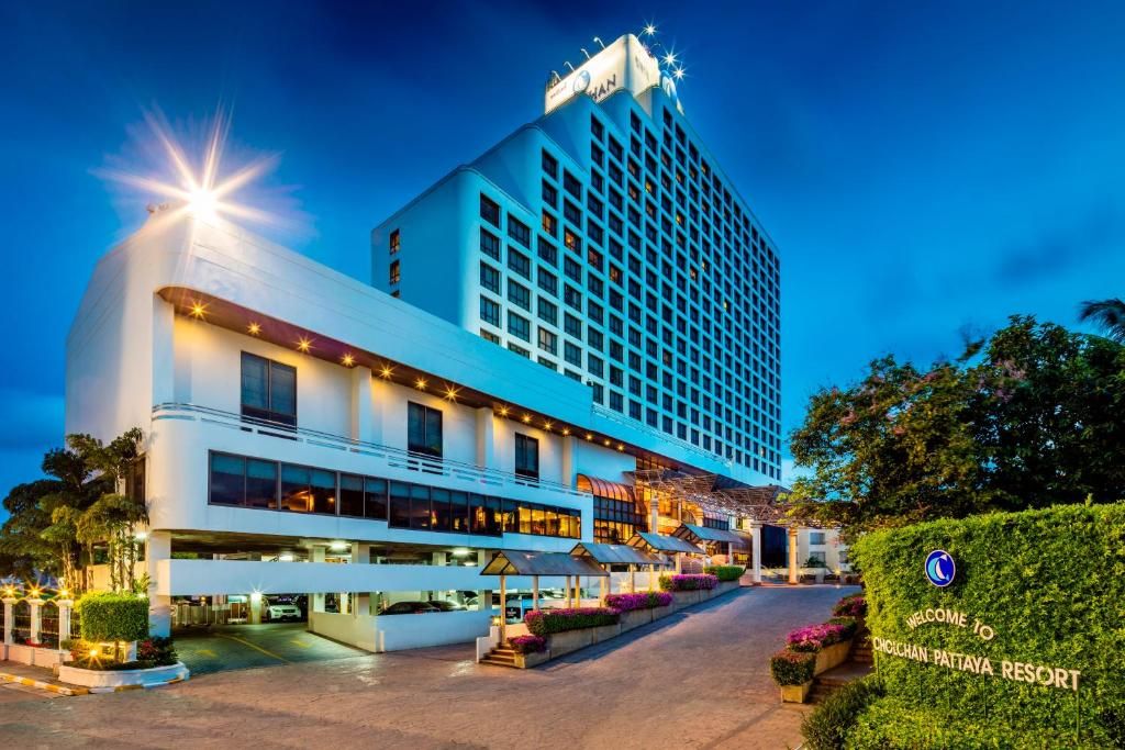 Cholchan Pattaya Beach Resort фото 99