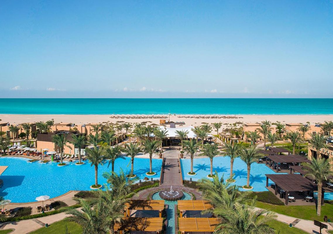 Saadiyat Rotana Resort and Villas фото 2
