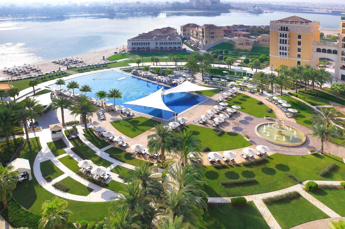The Ritz-Carlton Abu Dhabi, Grand Canal фото 4
