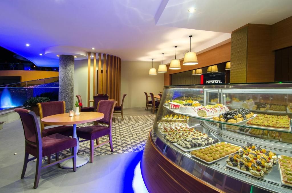 The Grand Blue Sky International Hotel фото 91
