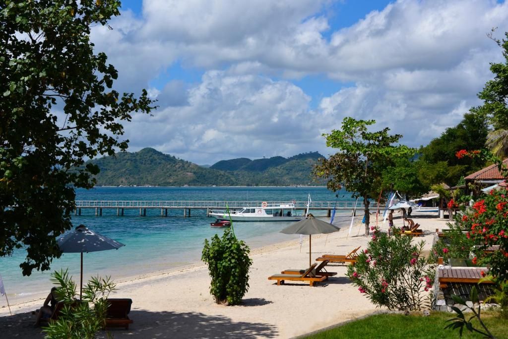 Cocotinos Sekotong, a Boutique Beach Resort & Spa фото 96