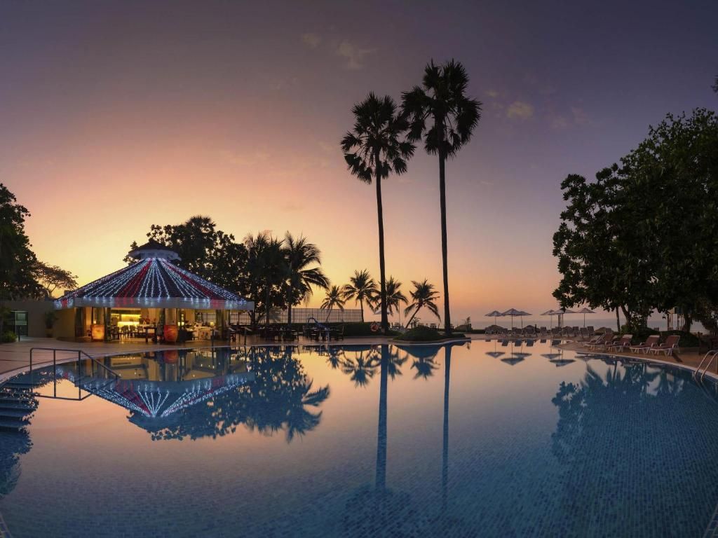 Novotel Rayong Rim Pae Resort фото 47