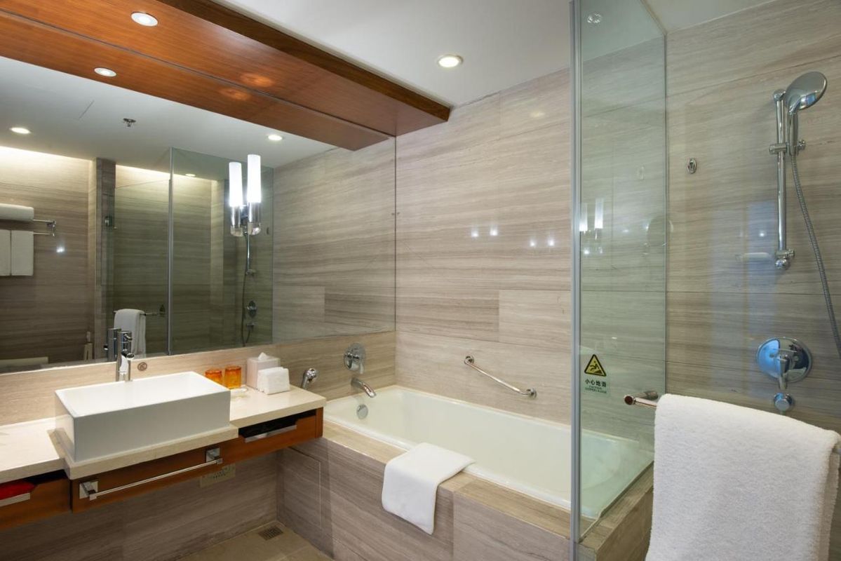 Holiday Inn Shanghai Jinxiu фото 9