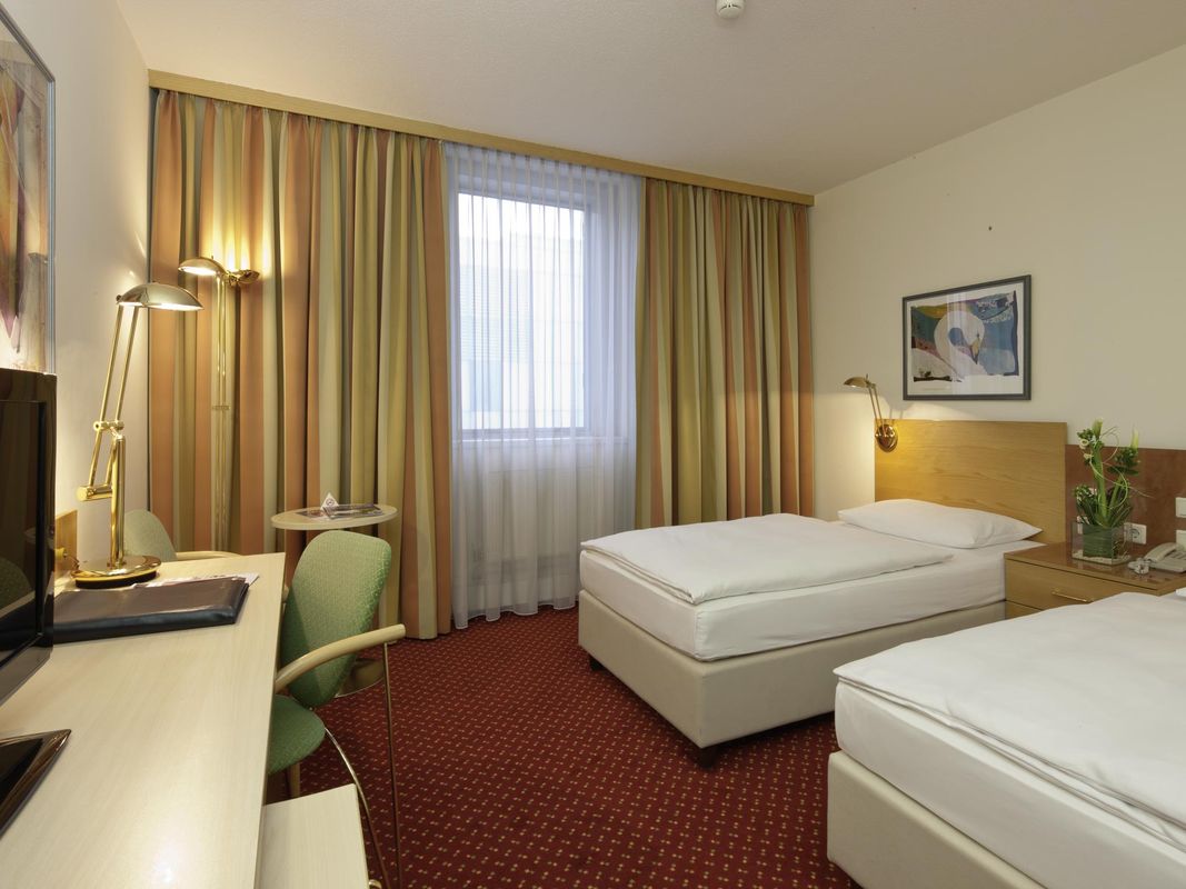 Austria Trend Hotel Salzburg West фото 2