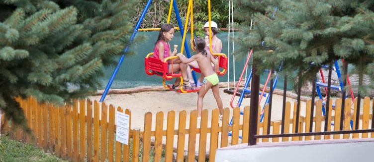 Фото отеля Madara Park