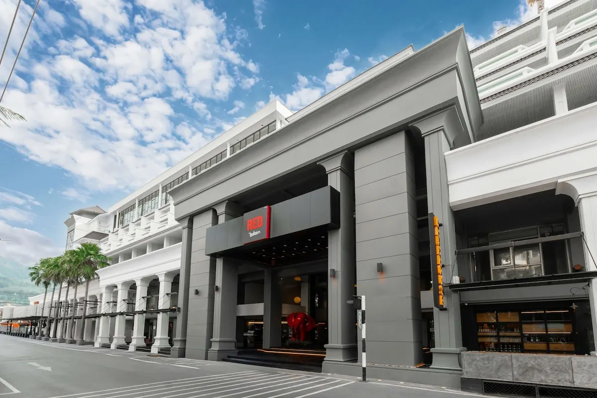 Radisson RED Phuket Patong Beach фото 14
