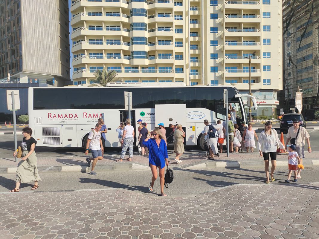 Ramada Hotel & Suites by Wyndham Ajman фото 93