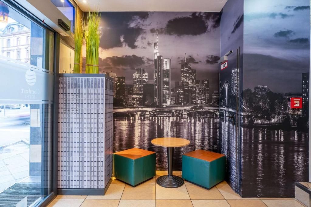 Comfort Hotel Frankfurt Central Station фото 64