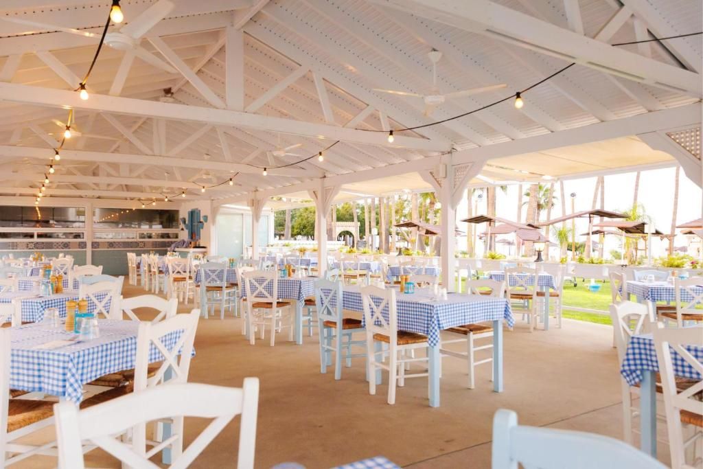 Cavo Maris Beach Hotel фото 39