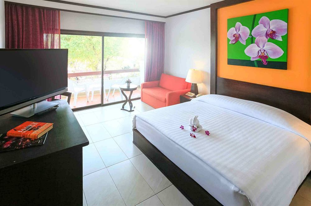 Novotel Rayong Rim Pae Resort фото 36