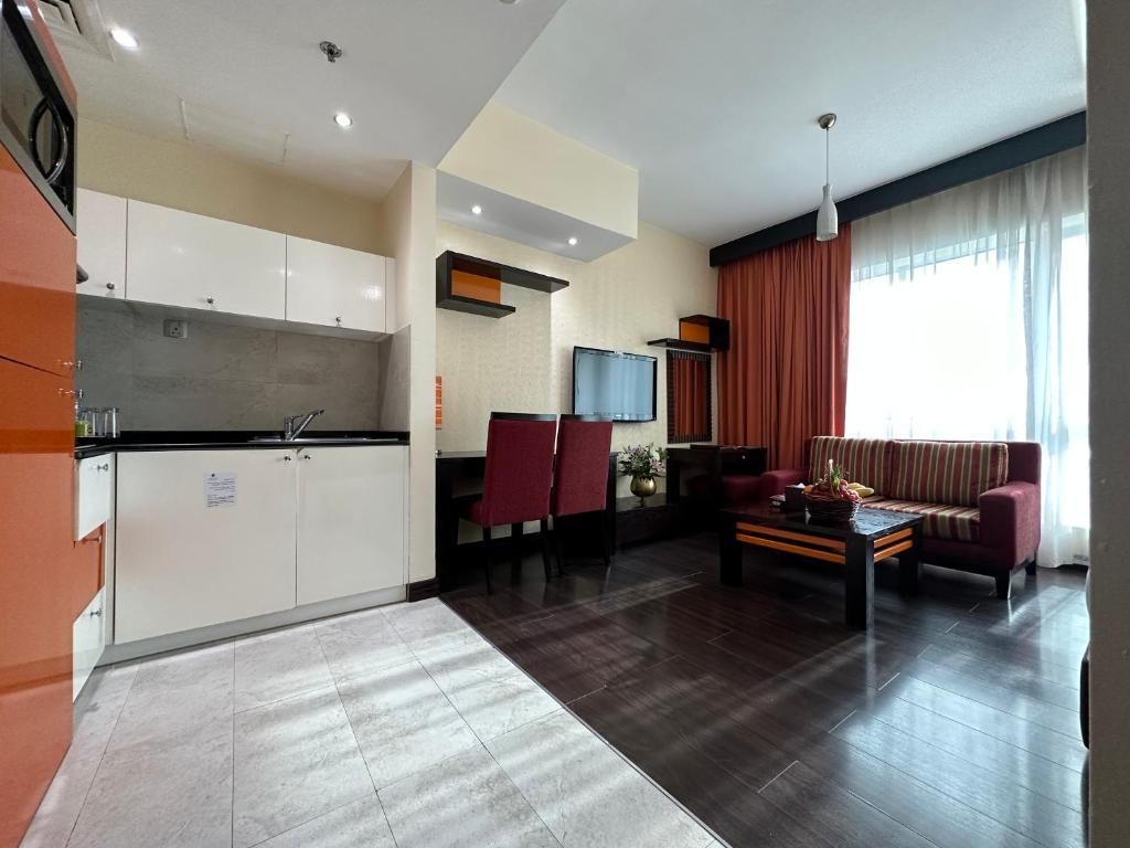 Marina View Hotel Apartments фото 57