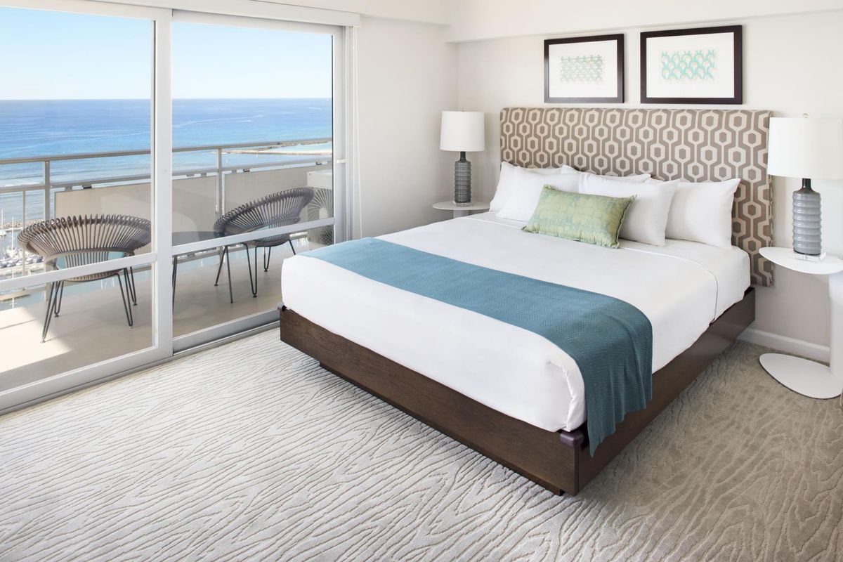 Ilikai Hotel & Luxury Suites фото 19
