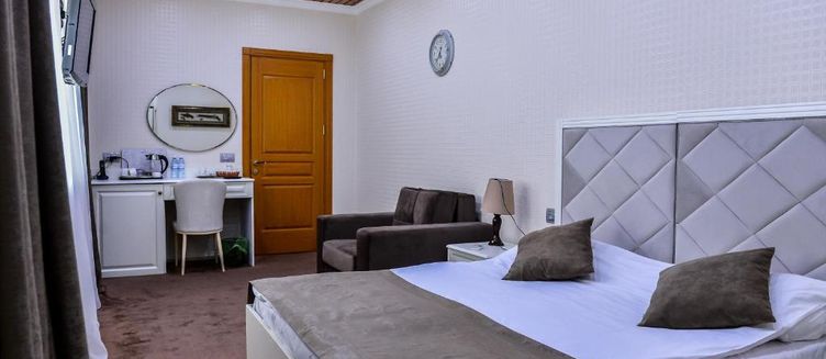 Фото отеля East Legend Hotel