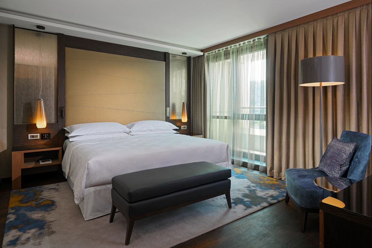 Sheraton Grand Tbilisi Metechi Palace фото 6