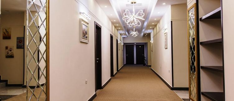 Фото отеля Deluxe City Hotel