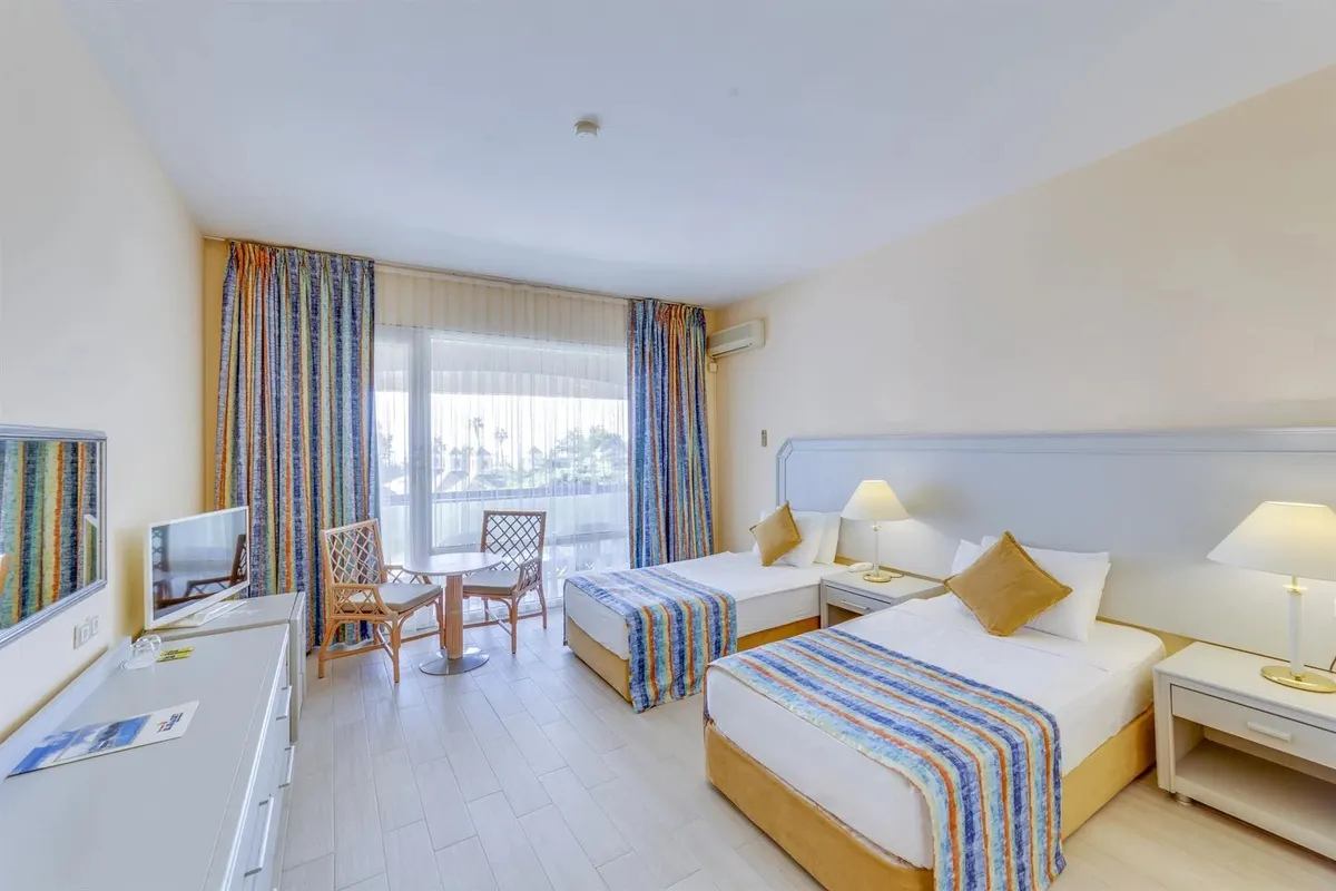 The Grand Blue Sky International Hotel фото 5
