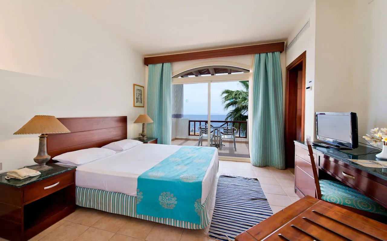 Amphoras Blu Hotel (Adults Only) фото 3