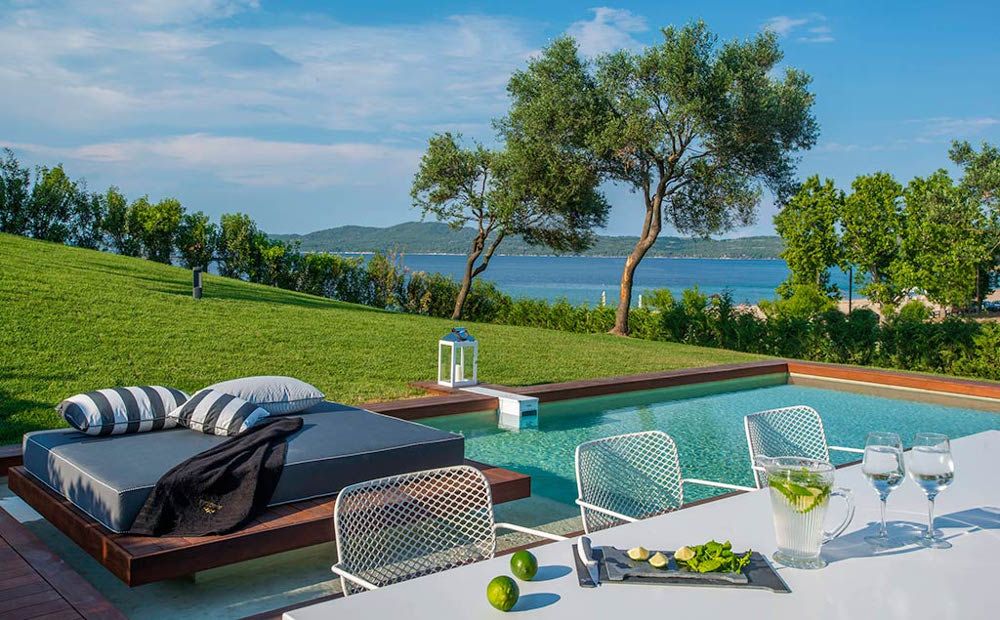 Avaton Luxury Villas Resort фото 31