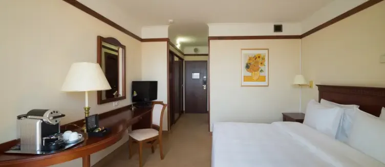 Фото отеля Radisson Slavyanskaya Hotel & Business Center