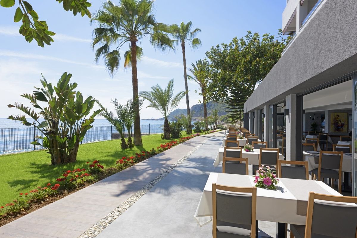 Floria Beach Hotel фото 10