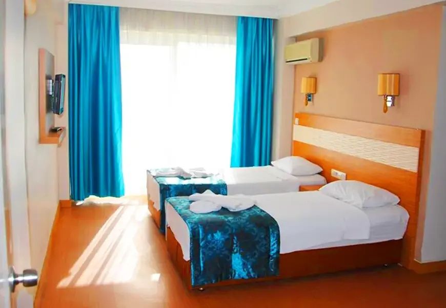 Hotel Flora Suites фото 2