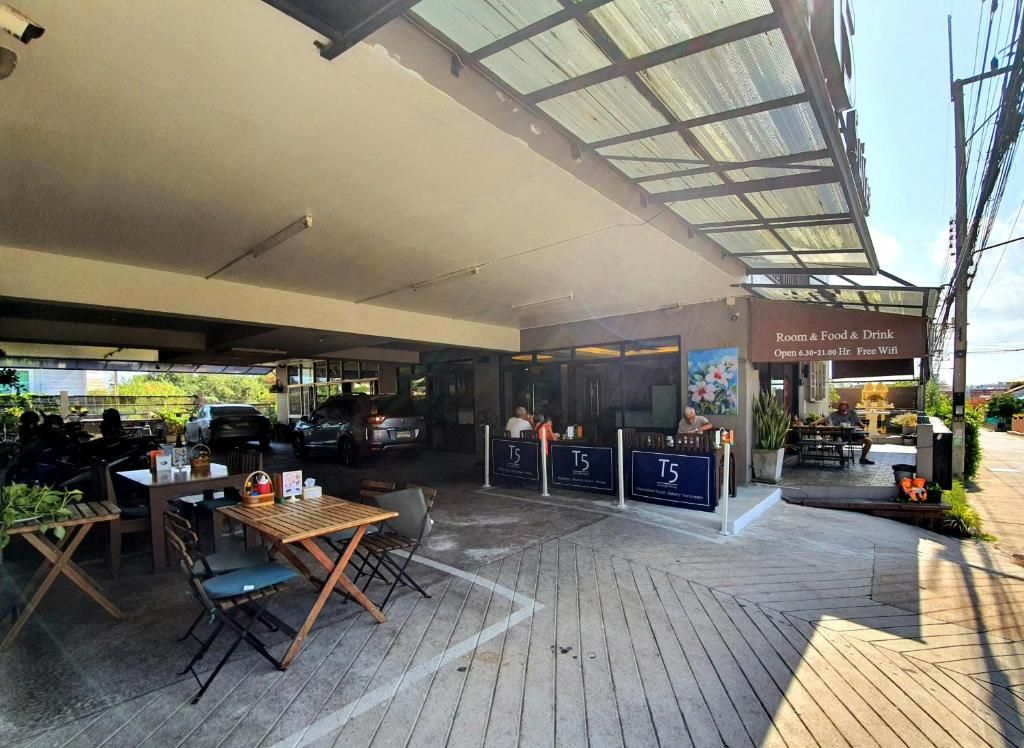 T5 Suites at Pattaya фото 41