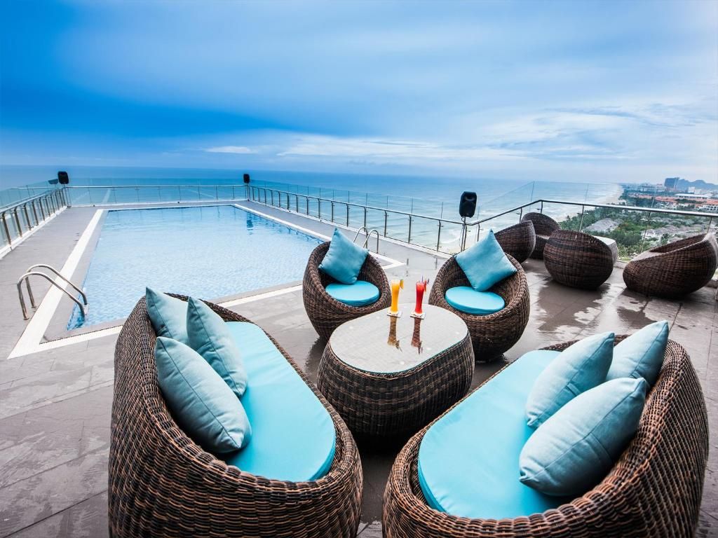 Yarra Ocean Suites Danang фото 16