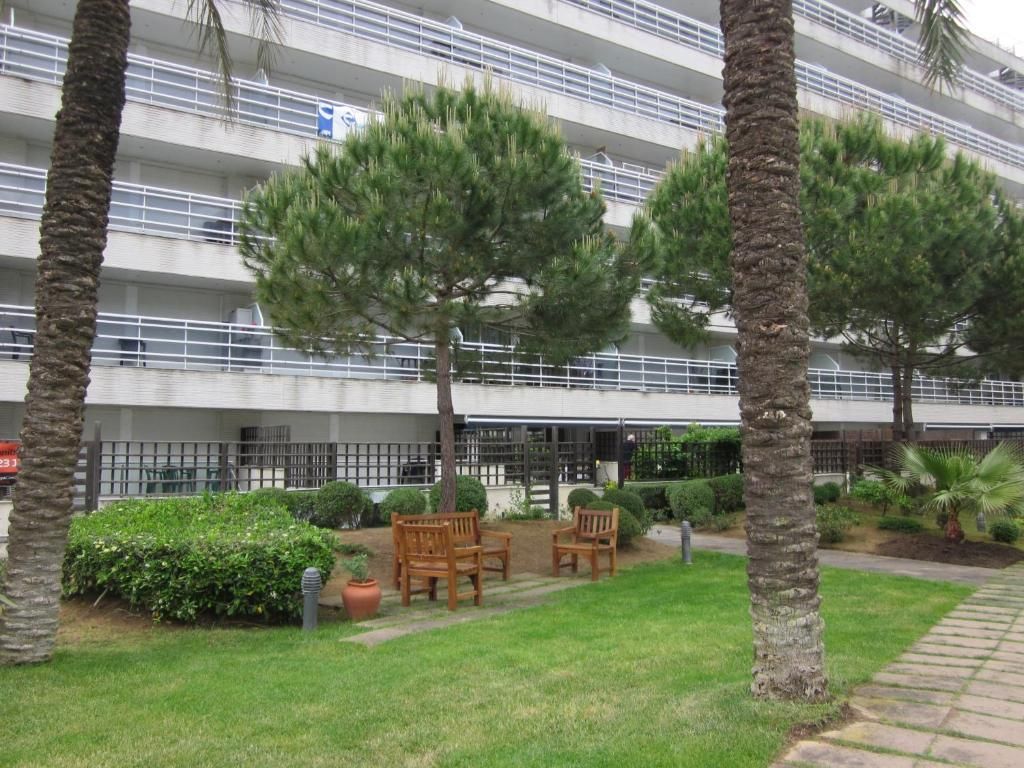 Apartamentos S'Abanell Central Park фото 4