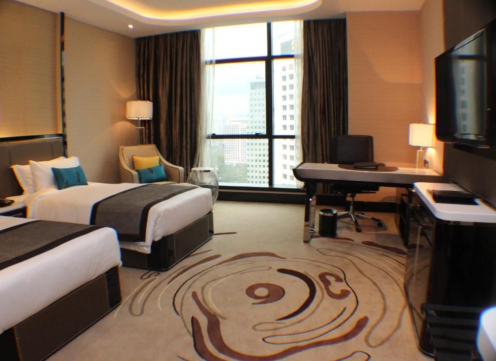 Pacific Regency Hotel Suites фото 28