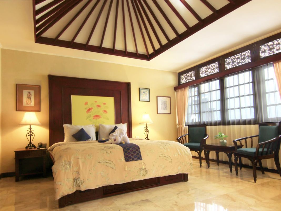 Royal Tunjung Hotel & Villa Legian фото 3