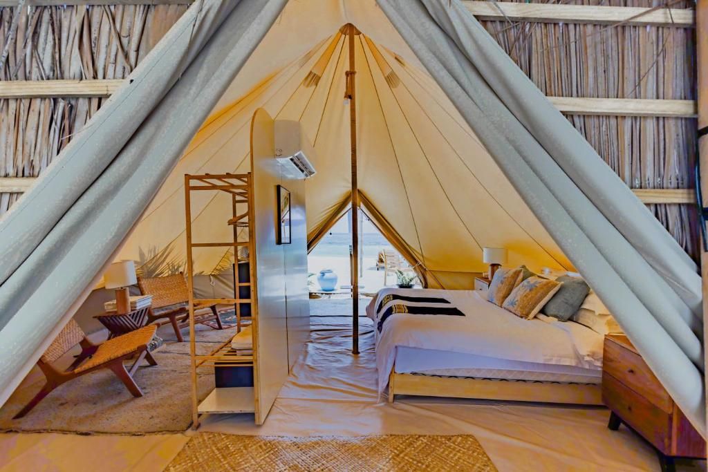 Guest House «The Maverick Surf & Dive Lodge Guest House» фото 4