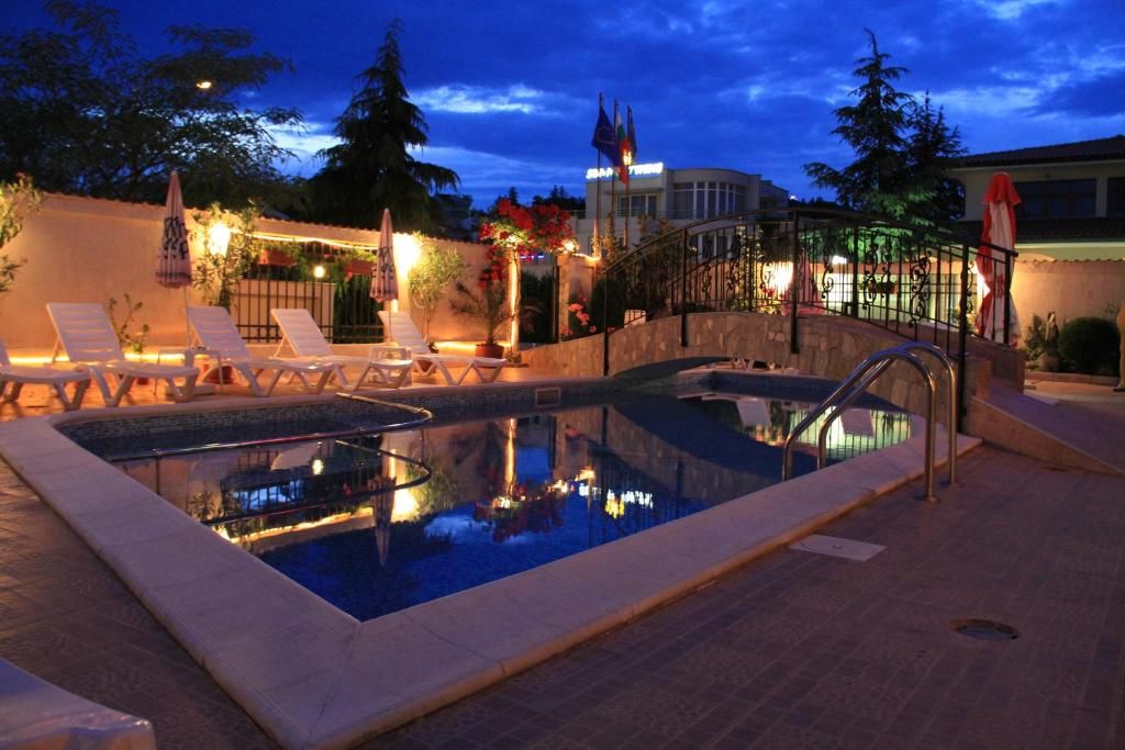 Family Hotel Breza фото 7