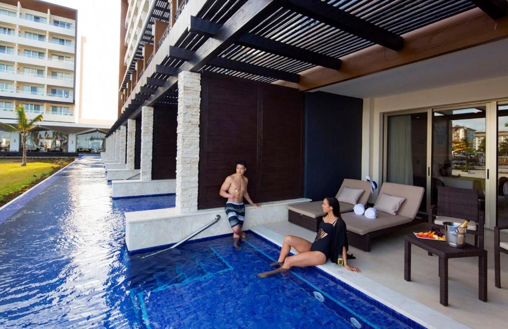 Royalton Blue Waters Montego Bay, An Autograph Collection All- Inclusive Resort фото 16