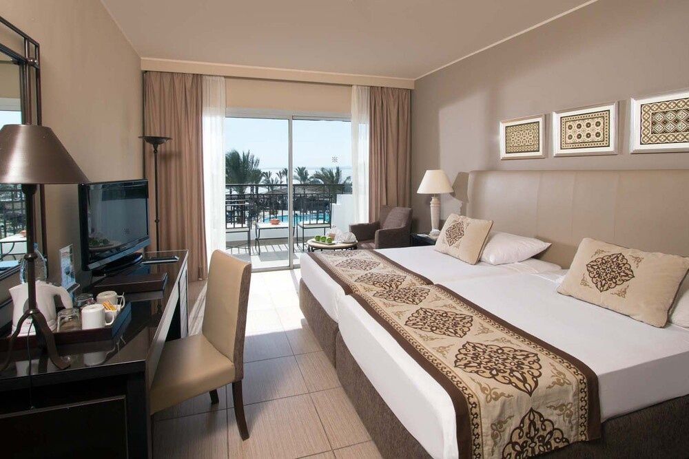 Jaz Fanara Resort & Residence фото 85